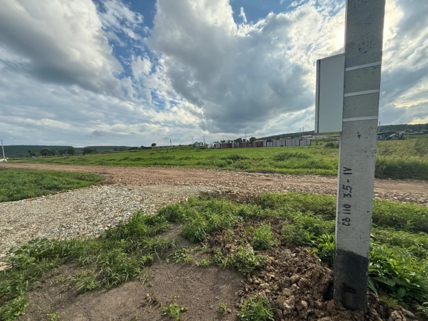 Купить земельный участок на улице Солнечная в Уссурийске. Вариант № 10646, 8, площадь -  квм, цена 1800000 рублей