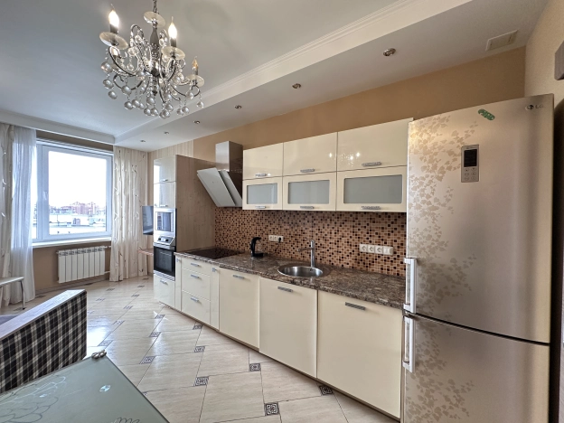 Купить двухкомнатную квартиру в районе Приморский в Санкт-Петербурге. Вариант № 5502799, 18, площадь -  квм, цена 14700000 рублей