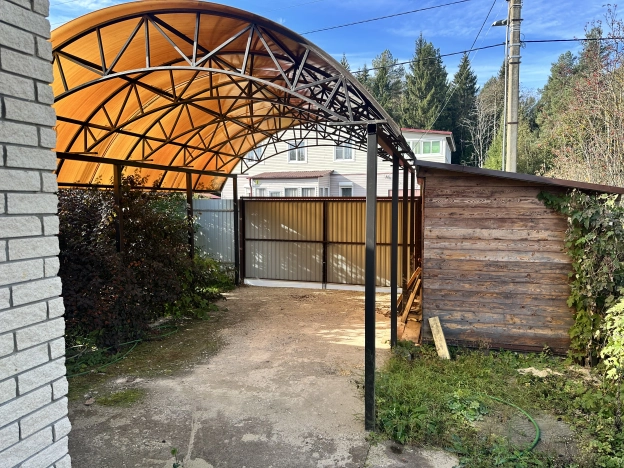 Купить дом в Москве. Вариант № 6697170, 32, площадь -  квм, цена 15000000 рублей