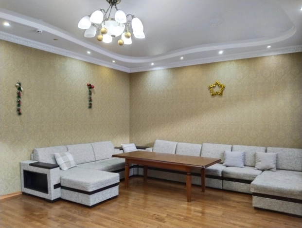 Снять квартиру в Тобольске. Вариант № 5104, 5, площадь -  квм, цена 180000 рублей