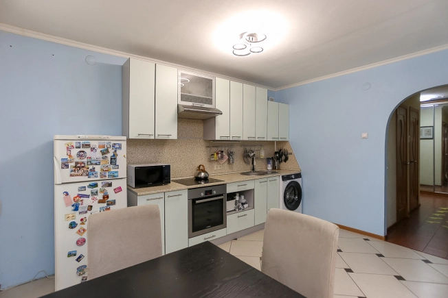 Купить двухкомнатную квартиру на улице Нижняя Дуброва в Владимире. Вариант № 14972, 4, площадь -  квм, цена 7300000 рублей