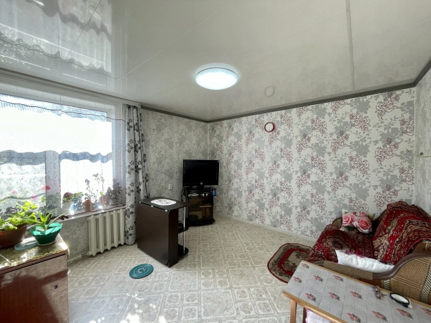 Купить двухкомнатную квартиру в районе Железнодорожный в Улан-Удэ. Вариант № 7632817, 4, площадь -  квм, цена 2490000 рублей