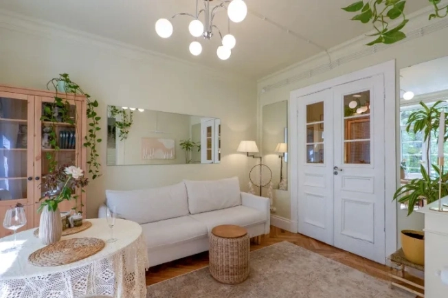 Купить квартиру в Москве. Вариант № 9339115, 27, площадь -  квм, цена 23900000 рублей