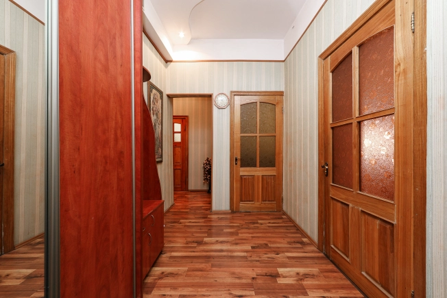 Купить квартиру в Калининграде. Вариант № 10284586, 22, площадь -  квм, цена 11950000 рублей