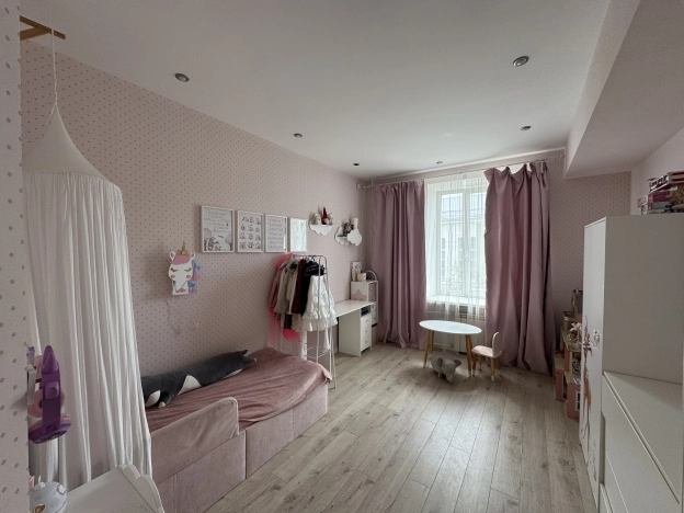 Купить трехкомнатную квартиру в Микрорайоне 29-й, Ангарск в Ангарске. Вариант № 1247243, 30, площадь -  квм, цена 7900000 рублей