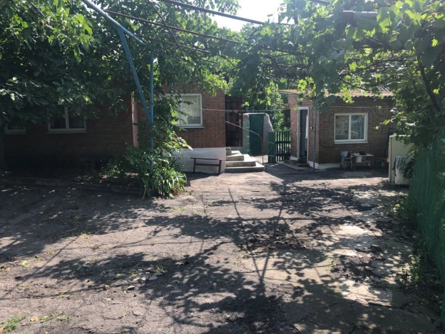 Купить дом в Таганроге. Вариант № 4374, 13, площадь -  квм, цена 2400000 рублей