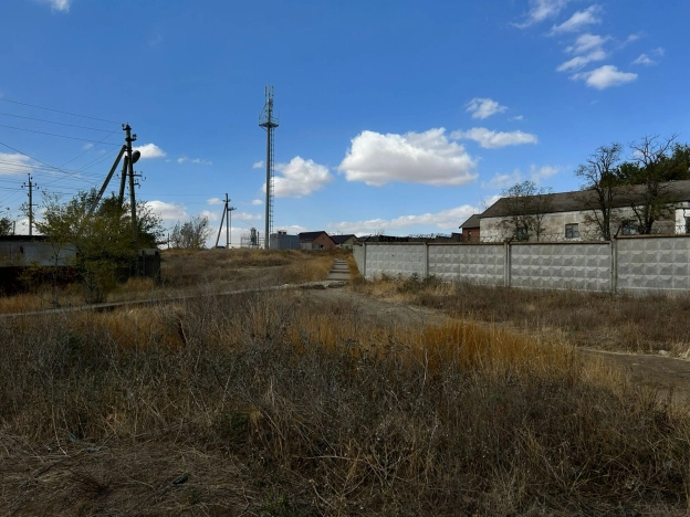 Купить земельный участок на улице Заречная в Республике Калмыкия. Вариант № 15543, 2, площадь -  квм, цена 350000 рублей