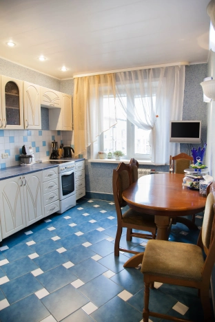 Купить трехкомнатную квартиру на улице Ильи Мухачева в Бийске. Вариант № 8511273, 5, площадь -  квм, цена 7150000 рублей