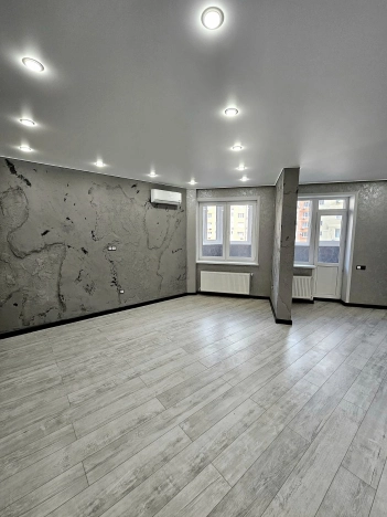 Купить квартиру на улице Домбайская в Краснодаре. Вариант № 16461, 9, площадь -  квм, цена 8750000 рублей