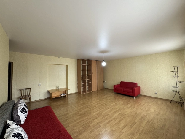 Купить однокомнатную квартиру на улице Олимпийская в Калининградской области. Вариант № 3037179, 5, площадь -  квм, цена 3640000 рублей