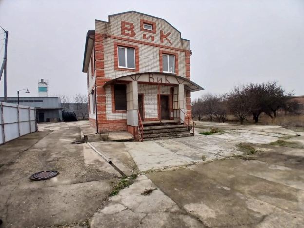 Купить производственные помещения в Ейске. Вариант № 22967, 8, площадь -  квм, цена 18700000 рублей