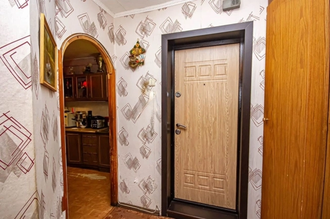 Купить трехкомнатную квартиру в районе Первомайский в Новосибирске. Вариант № 641270, 15, площадь -  квм, цена 5700000 рублей