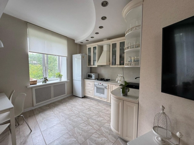 Купить трехкомнатную квартиру в Микрорайоне 29-й, Ангарск в Ангарске. Вариант № 1247243, 13, площадь -  квм, цена 7900000 рублей