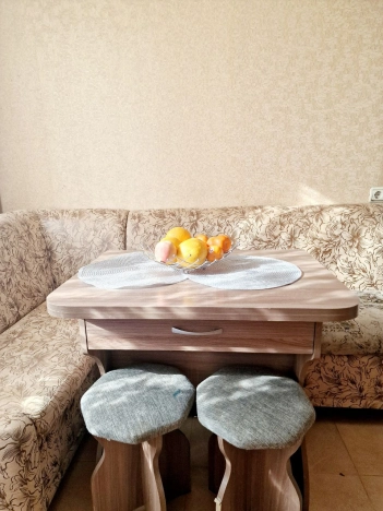 Купить однокомнатную квартиру в Омске. Вариант № 2026310, 14, площадь -  квм, цена 5650000 рублей