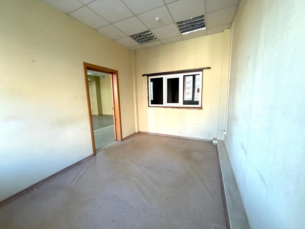 Купить офисы в Новосибирске. Вариант № 3942163, 5, площадь -  квм, цена 12250000 рублей