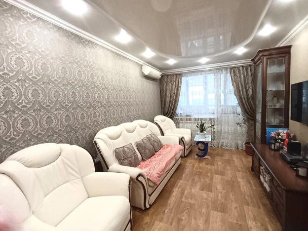 Купить квартиру на улице Есенина в Белгороде. Вариант № 40700, 2, площадь -  квм, цена 7700000 рублей