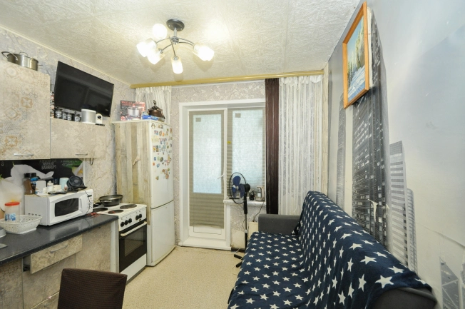 Купить квартиру на улице Сибиряков-Гвардейцев в Новосибирске. Вариант № 54731, 4, площадь -  квм, цена 3750000 рублей