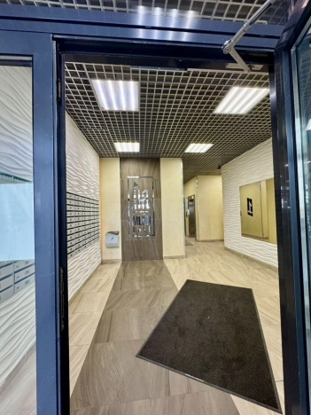 Купить двухкомнатную квартиру в Санкт-Петербурге. Вариант № 9954651, 30, площадь -  квм, цена 15400000 рублей