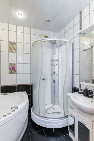 Купить трехкомнатную квартиру в Микрорайоне Лимончики, Ковров в Коврове. Вариант № 5842862, 22, площадь -  квм, цена 11950000 рублей