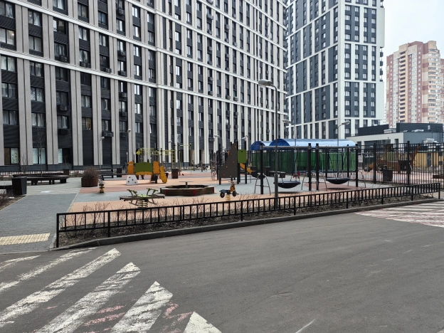 Купить квартиру на вторичке у метро Октябрьское поле в Москве. Вариант № 6171201, 19, площадь -  квм, цена 39000000 рублей