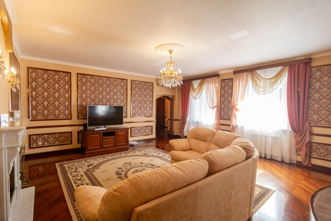 Купить квартиру на улице Андропова в Петрозаводске. Вариант № 1808643, 16, площадь -  квм, цена 24500000 рублей