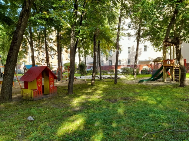 Купить комнату в Москве. Вариант № 3784804, 33, площадь -  квм, цена 9500000 рублей