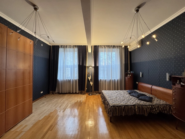 Купить квартиру в Москве. Вариант № 8429026, 1, площадь -  квм, цена 29990000 рублей