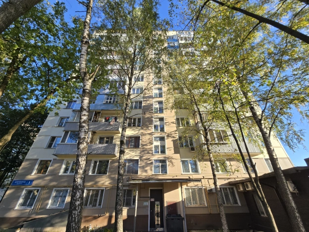 Купить трехкомнатную квартиру в Пушкине. Вариант № 6156804, 15, площадь -  квм, цена 9300000 рублей