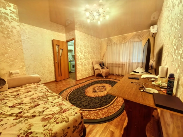 Купить трехкомнатную квартиру в Микрорайоне 8-й, Элиста в Элисте. Вариант № 8995515, 2, площадь -  квм, цена 5400000 рублей