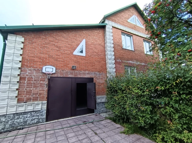 Купить дом на улице Луговская в Бердске. Вариант № 2150000, 48, площадь -  квм, цена 20000000 рублей