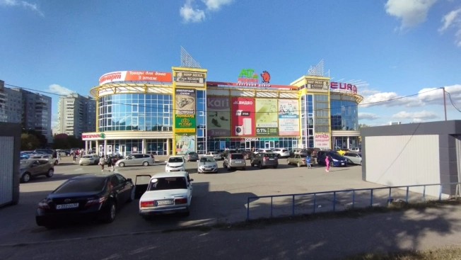 Снять коммерческую недвижимость в Омске. Вариант № 7630960, 1, площадь -  квм, цена 165000 рублей