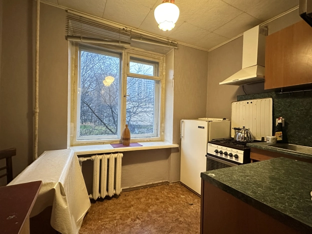 Купить трехкомнатную квартиру в Санкт-Петербурге. Вариант № 9159954, 12, площадь -  квм, цена 10700000 рублей