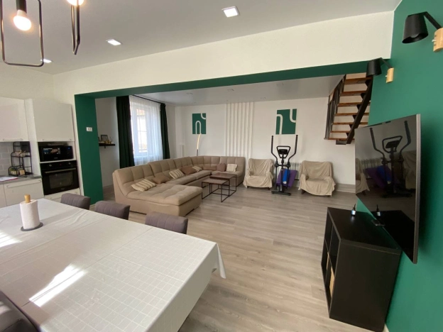 Купить дом на улице Белокаменная в Улан-Удэ. Вариант № 30657, 12, площадь -  квм, цена 23000000 рублей