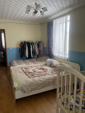 Купить трехкомнатную квартиру у метро Горьковская в Санкт-Петербурге. Вариант № 40607, 5, площадь -  квм, цена 8500000 рублей