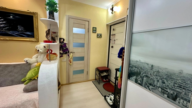 Купить двухкомнатную квартиру в Южно-Сахалинске. Вариант № 58100, 6, площадь -  квм, цена 10500000 рублей