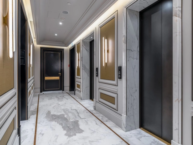 Купить квартиру в Москве. Вариант № 9330076, 19, площадь -  квм, цена 180000000 рублей