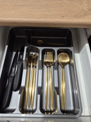 Снять квартиру в Новосибирске. Вариант № 9863116, 15, площадь -  квм, цена 42000 рублей