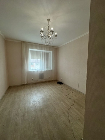 Купить трехкомнатную квартиру на вторичке в Микрорайоне 8-й, Элиста в Элисте. Вариант № 35077, 5, площадь -  квм, цена 7100000 рублей