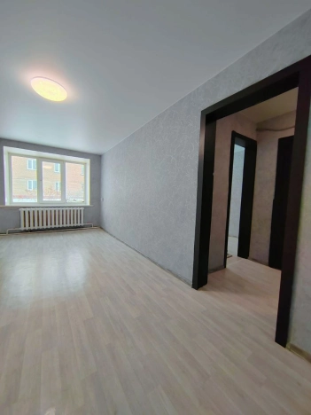 Купить однокомнатную квартиру в Новосибирской области. Вариант № 10405628, 2, площадь -  квм, цена 2300000 рублей