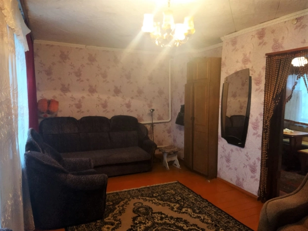 Купить двухкомнатную квартиру на улице 50 лет Октября в Пензенской области. Вариант № 18323, 1, площадь -  квм, цена 500000 рублей