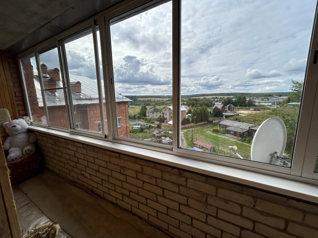 Купить трехкомнатную квартиру в Сыктывкаре. Вариант № 11250, 12, площадь -  квм, цена 5700000 рублей