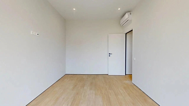 Купить дом в Москве. Вариант № 10129639, 5, площадь -  квм, цена 27953999 рублей