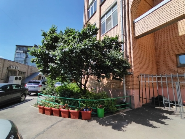 Купить четырехкомнатную квартиру в Вологде. Вариант № 49670, 11, площадь -  квм, цена 12300000 рублей