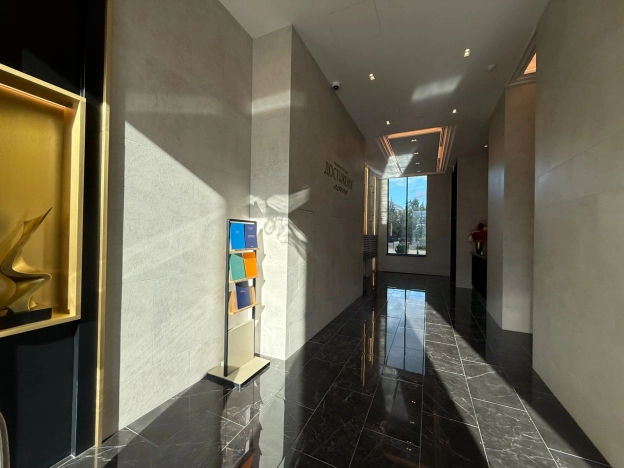 Купить квартиру в Москве. Вариант № 9216540, 20, площадь -  квм, цена 25000000 рублей