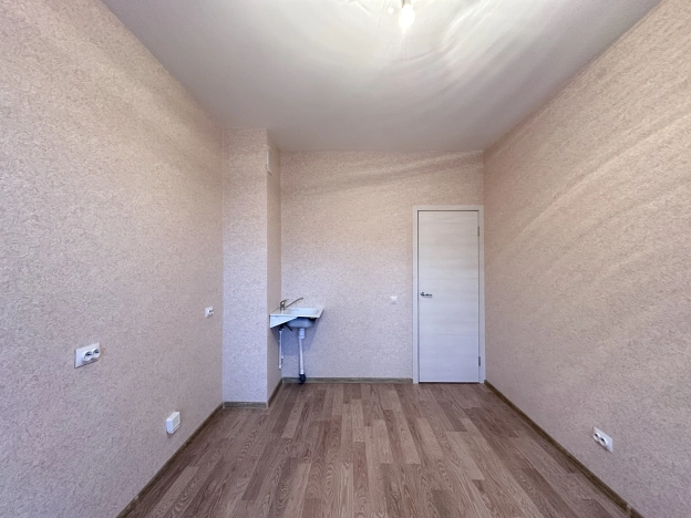 Купить трехкомнатную квартиру в Ленинградской области. Вариант № 5921755, 21, площадь -  квм, цена 8500000 рублей