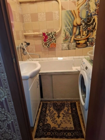 Купить трехкомнатную квартиру в Новосибирской области. Вариант № 8162066, 11, площадь -  квм, цена 5750000 рублей