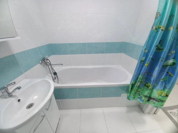 Купить однокомнатную квартиру в районе Московский в Калининграде. Вариант № 14449, 13, площадь -  квм, цена 5950000 рублей