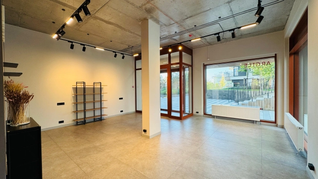 Купить коммерческую недвижимость в Новосибирске. Вариант № 7564943, 7, площадь -  квм, цена 18000000 рублей