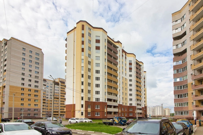 Купить квартиру на улице Гвардейская в Владимире. Вариант № 12034, 3, площадь -  квм, цена 3850000 рублей