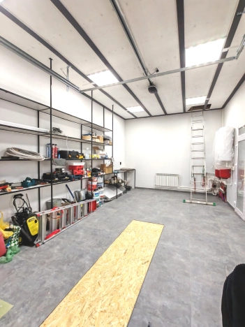 Купить дом на улице Лазурная в Иркутской области. Вариант № 8352437, 28, площадь -  квм, цена 13450000 рублей